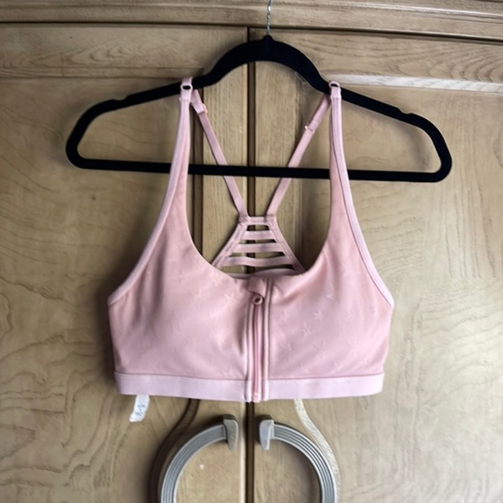 Lorna Jane 😍Runway Sport Bra w/ front zipper.